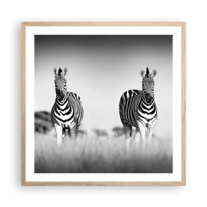 Plakat i ramme af lyst egetræ - Og alligevel er verden sort og hvid - 60x60 cm