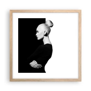 Plakat i ramme af lyst egetræ - Blot en kvinde - 40x40 cm