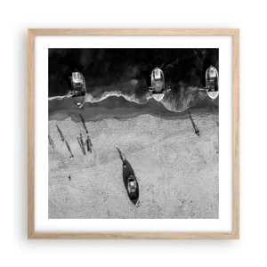 Plakat i ramme af lyst egetræ - Stadig på kysten... - 50x50 cm