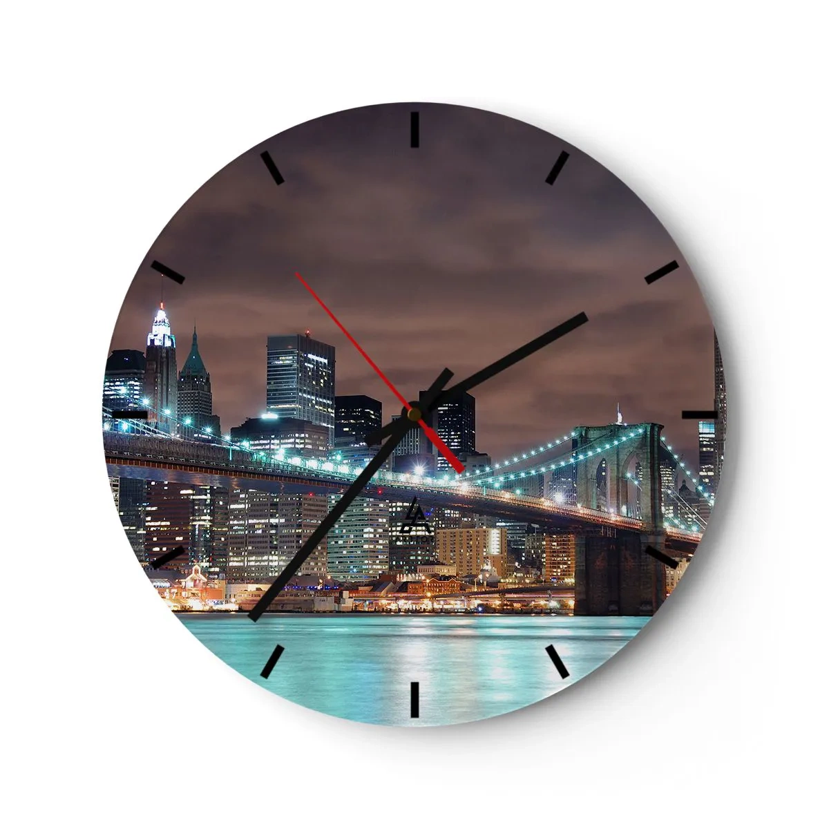 Vægur, Uret - Brooklyn Bridge og New Yorks skyline om natten - 30x30cm - Lys i den store by - Moderne vægdekoration til stue, køkken og soveværelse ARTTOR