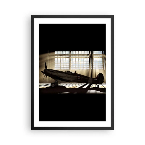 Plakat i sort ramme - Historisk fly i hangar med solstråler - 50x70cm - Resten af krigeren - Moderne vægdekoration til stue og soveværelse ARTTOR