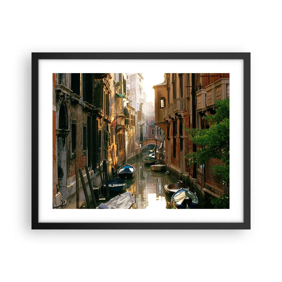 Plakat i sort ramme - I en venetiansk baggyde - 50x40 cm