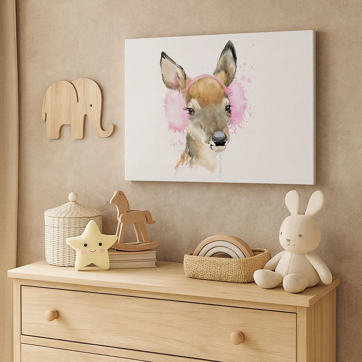 Lærredstryk - Billede på lærred - Akvarel hjort i lyserøde ørekopper - 70x50cm - Og frosten er ikke længere skræmmende - Moderne vægdekoration til stue og soveværelse ARTTOR