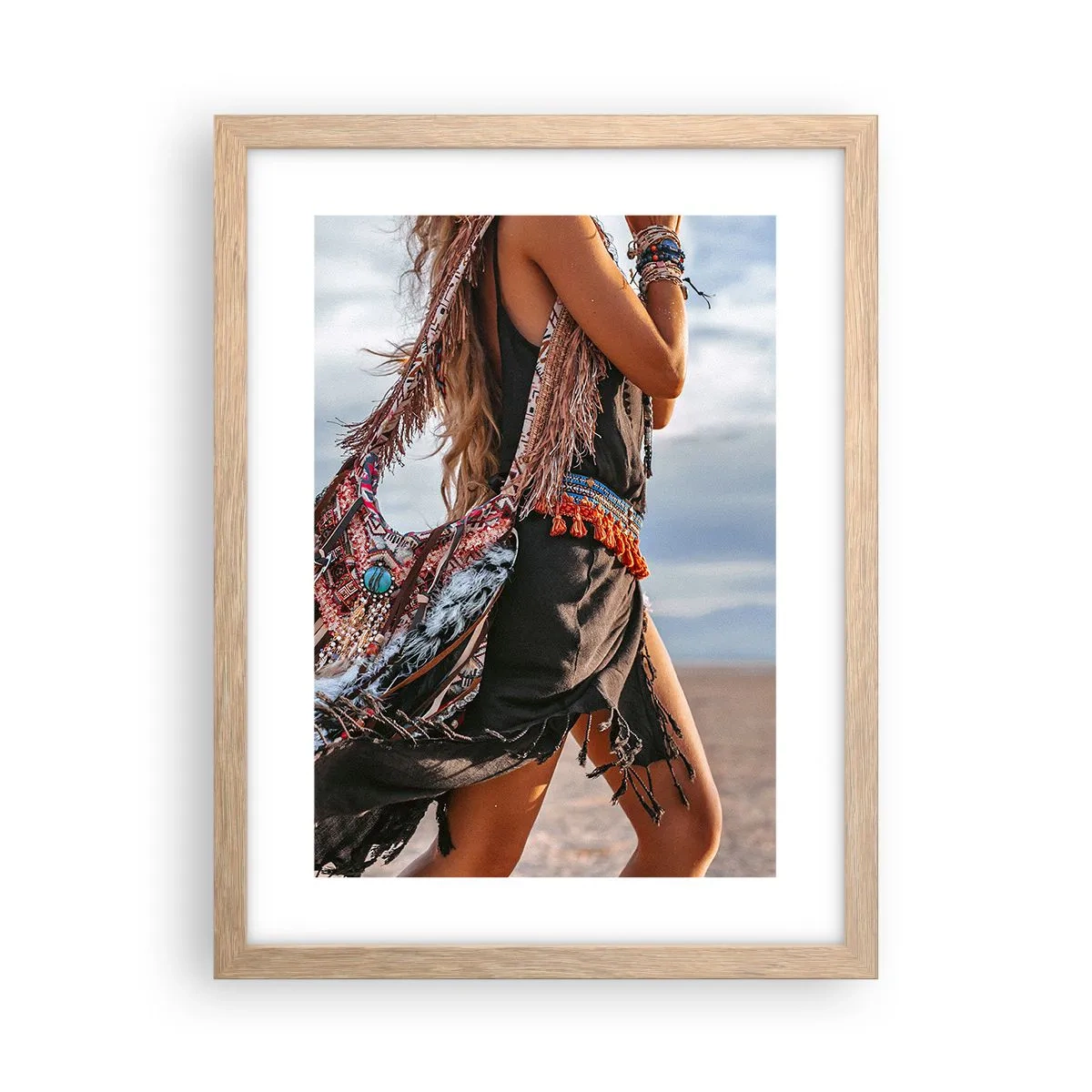 Plakat i ramme af lyst egetræ - Shamanens pige - 30x40 cm