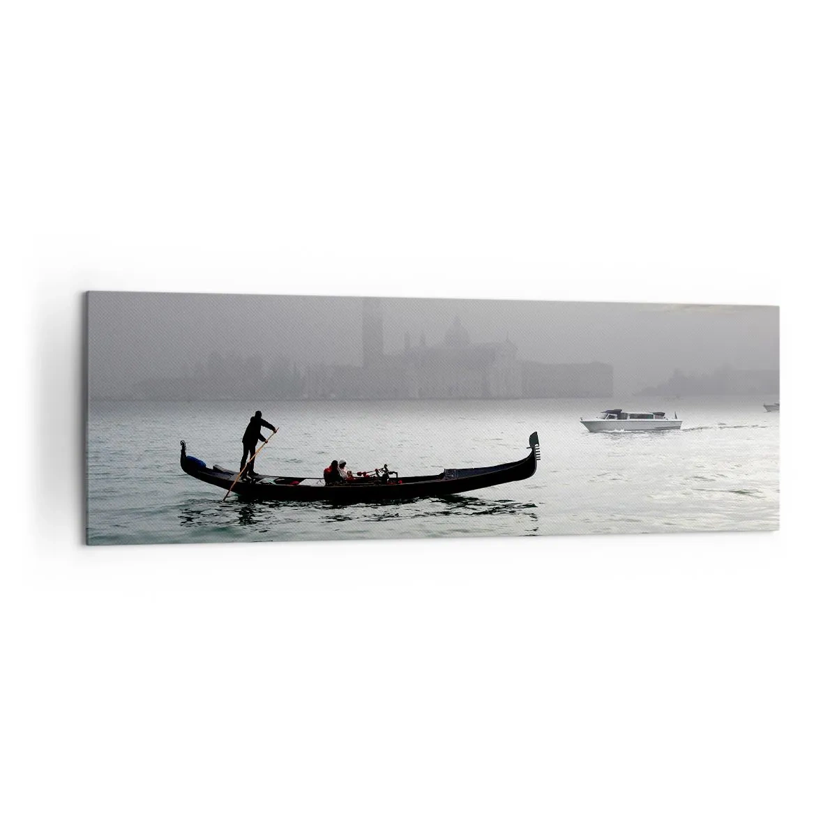 Lærredstryk - Billede på lærred - En fabelagtig by af vand og tåge - 160x50 cm