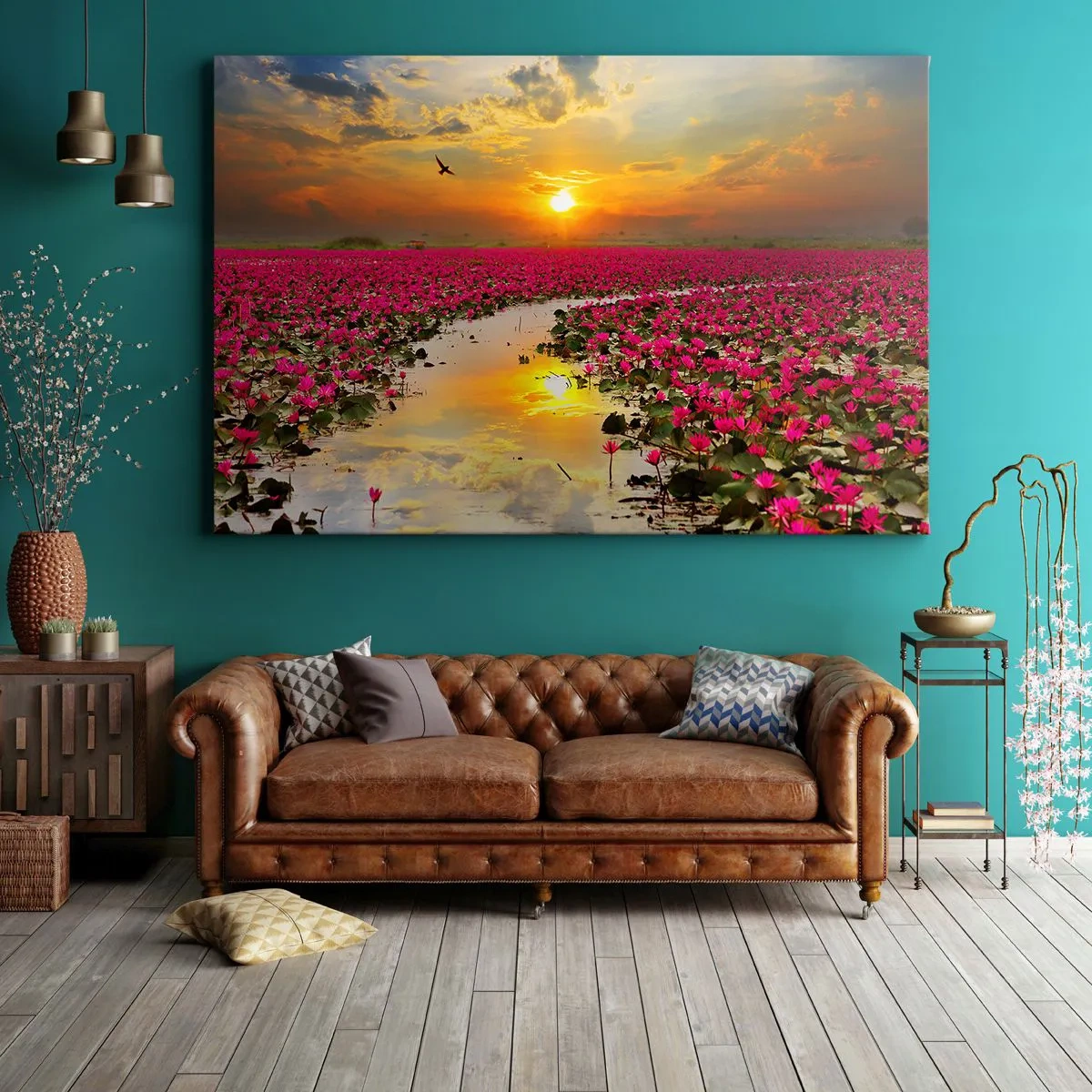 Lærredstryk - Billede på lærred - Et felt af lyserøde åkander ved solnedgang - 70x50cm - Søens hemmelige liv - Moderne vægdekoration til stue og soveværelse ARTTOR