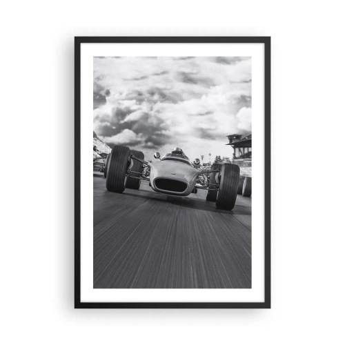 Plakat i sort ramme - Retro racerbil på bane i sort og hvid - 50x70cm - Der er kraft! - Moderne vægdekoration til stue og soveværelse ARTTOR
