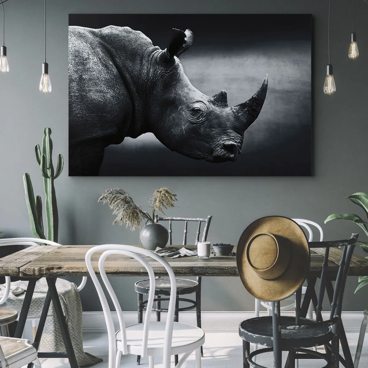 Lærredstryk - Billede på lærred - Sort-hvidt portræt af et næsehorn mod en mørk baggrund - 70x50cm - Højre profil - Moderne vægdekoration til stue og soveværelse ARTTOR