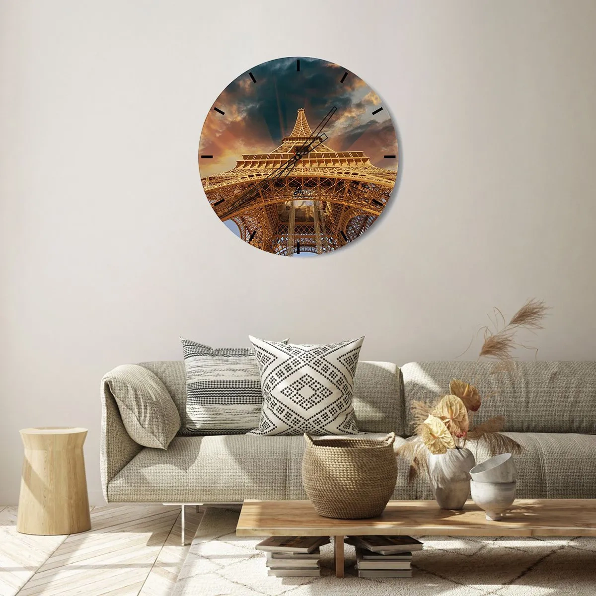 Vægur, Uret - Perspektiv af Eiffeltårnet ved solnedgang - 30x30cm - Hvordan menneskeheden nåede himlen - Moderne vægdekoration til stue, køkken og soveværelse ARTTOR