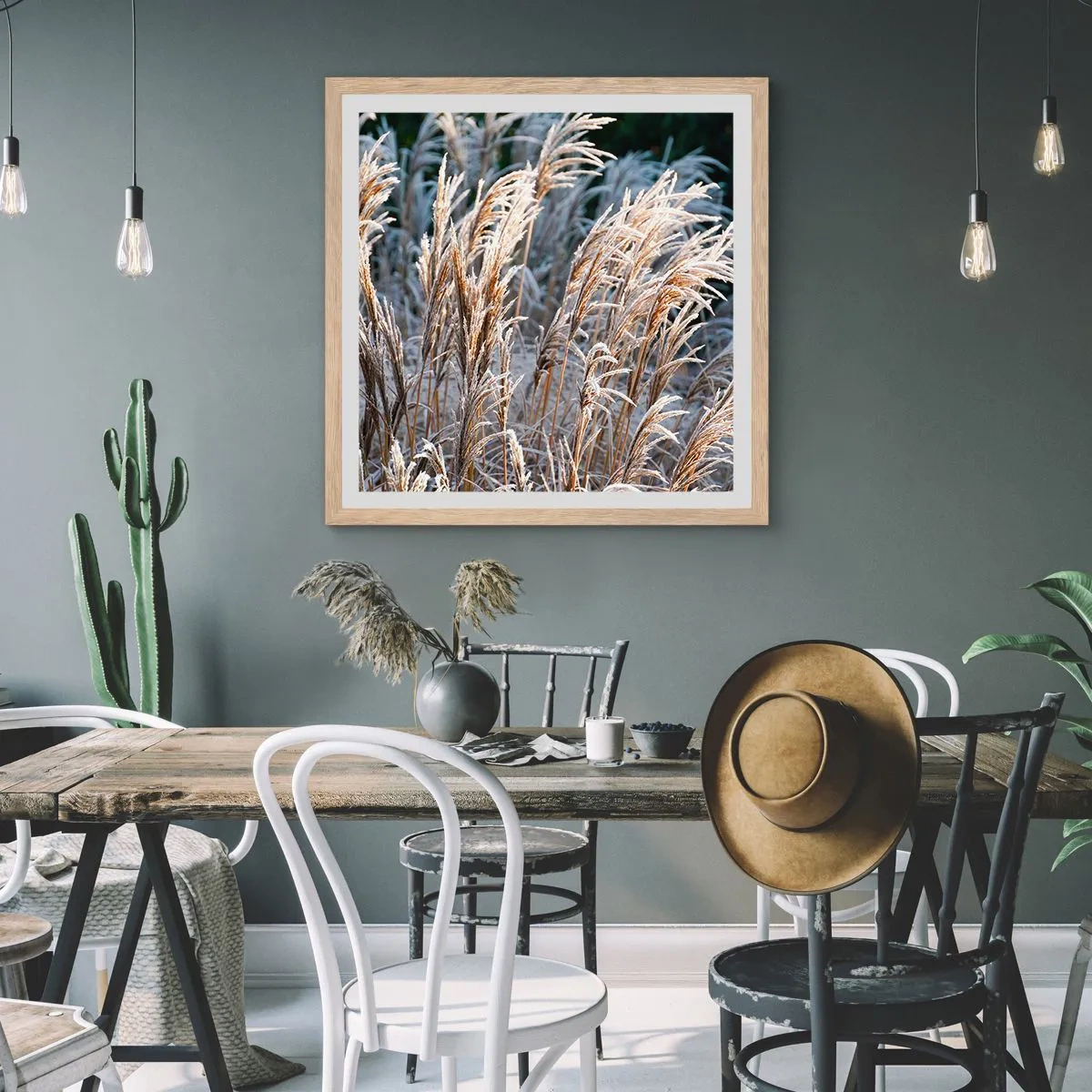 Plakat i ramme af lyst egetræ - Pyntet med frost - 50x50 cm