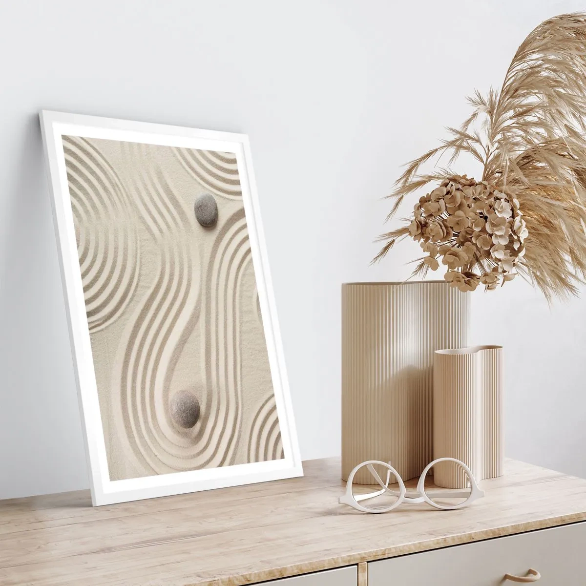 Plakat i hvid ramme - Et strejf af varme - 61x91 cm