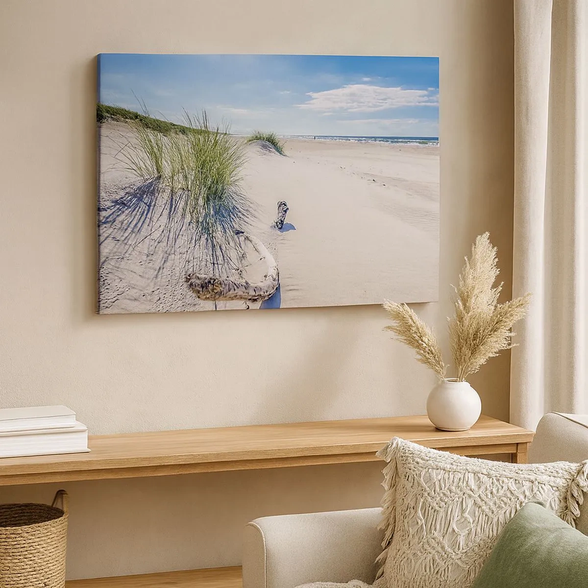 Lærredstryk - Billede på lærred - En baltisk strand med sand, græs og en rolig blå himmel - 70x50cm - Den smukkeste? Baltisk - Moderne vægdekoration til stue og soveværelse ARTTOR
