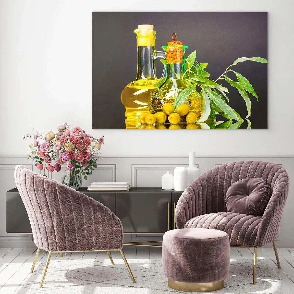 Billede på glas - Flasker med olivenolie og en gren med oliven i baggrunden - 70x50cm - Stilleben med oliven og olie - Moderne vægdekoration til stue og soveværelse ARTTOR