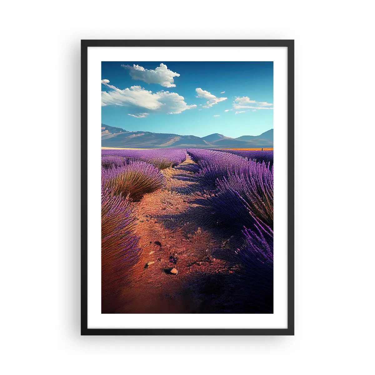 Plakat i sort ramme - En lavendelmark ved solnedgang med et bjerglandskab i baggrunden - 50x70cm - Duftende marker - Moderne vægdekoration til stue og soveværelse ARTTOR