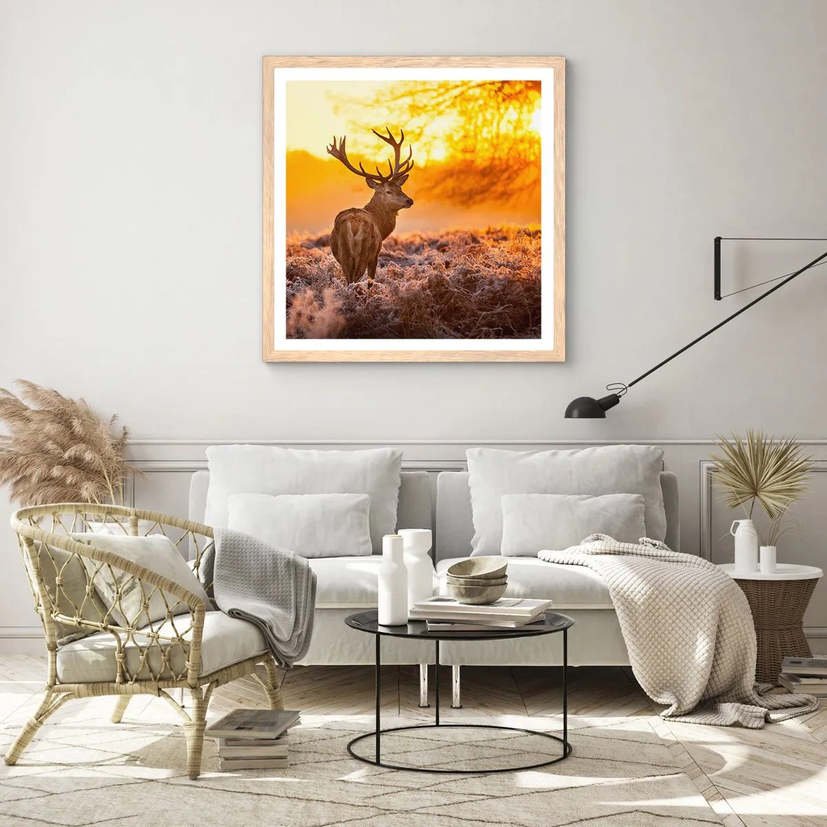 Plakat i ramme af lyst egetræ - Kongen af efterårsskoven - 50x50 cm