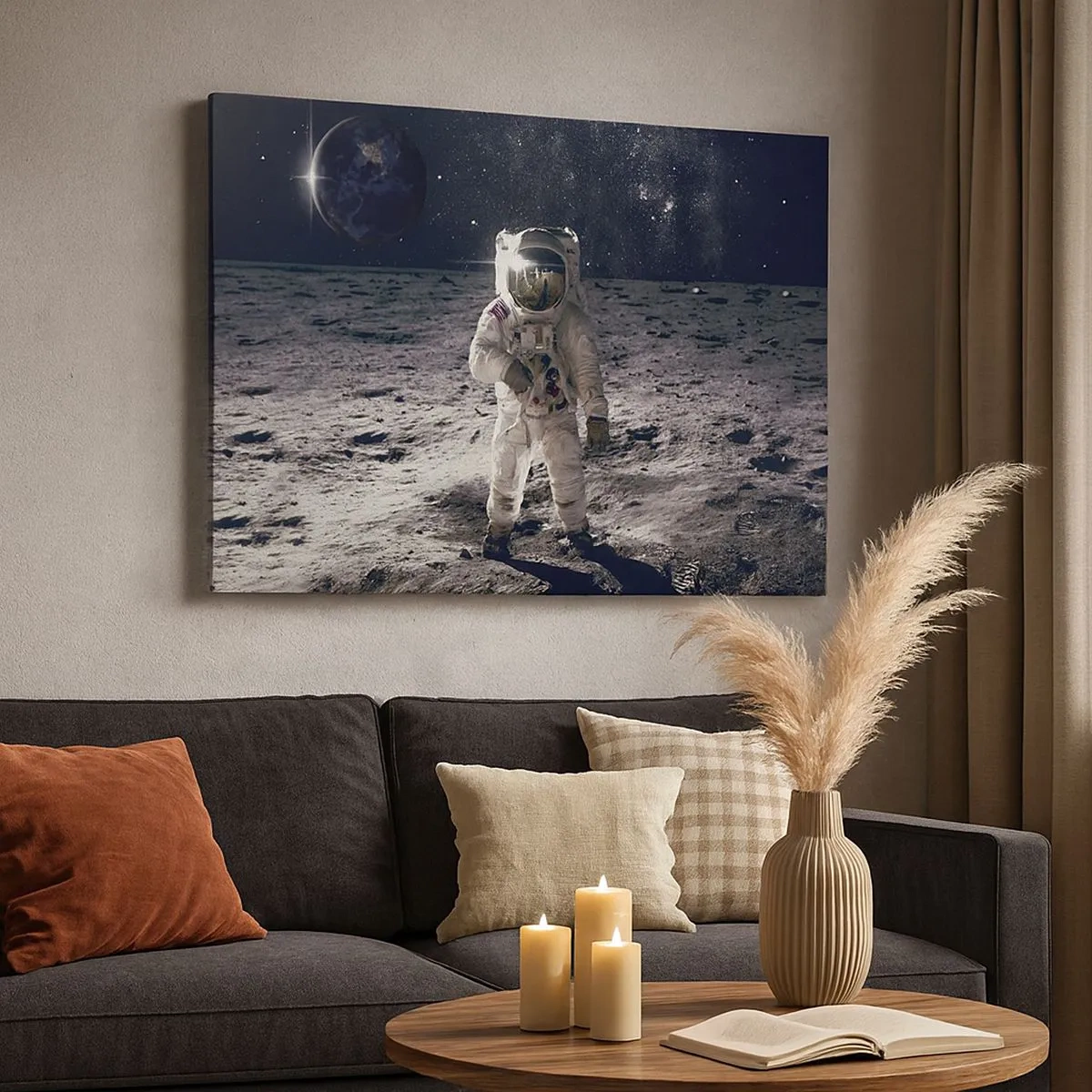 Lærredstryk - Billede på lærred - Astronaut på månens overflade med Jorden i baggrunden - 70x50cm - Hilsner fra månen - Moderne vægdekoration til stue og soveværelse ARTTOR