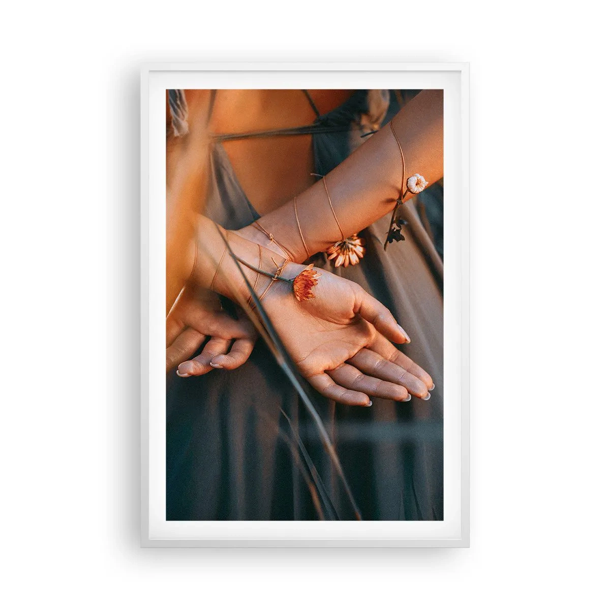 Plakat i hvid ramme - Forbundet med naturen - 61x91 cm