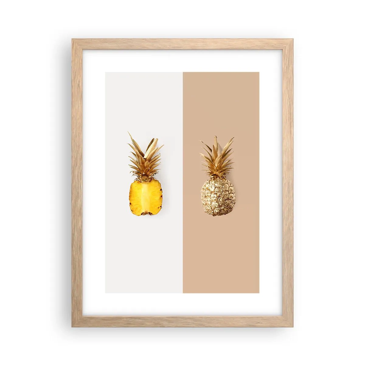 Plakat i ramme af lyst egetræ - Ananas til os - 30x40 cm