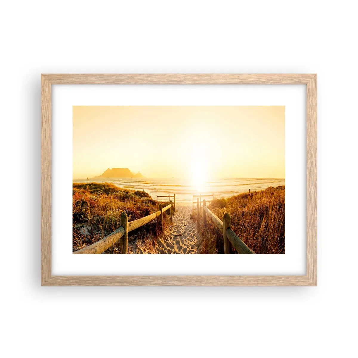 Plakat i ramme af lyst egetræ - Over klitten, mod solen - 40x30 cm