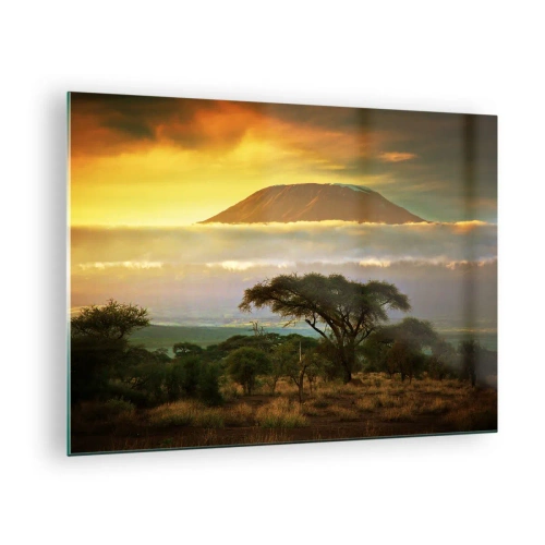 Billede på glas - Kilimanjaro omgivet af skyer mod den afrikanske savanne som baggrund - 70x50cm - En rejsendes drøm - Moderne vægdekoration til stue og soveværelse ARTTOR