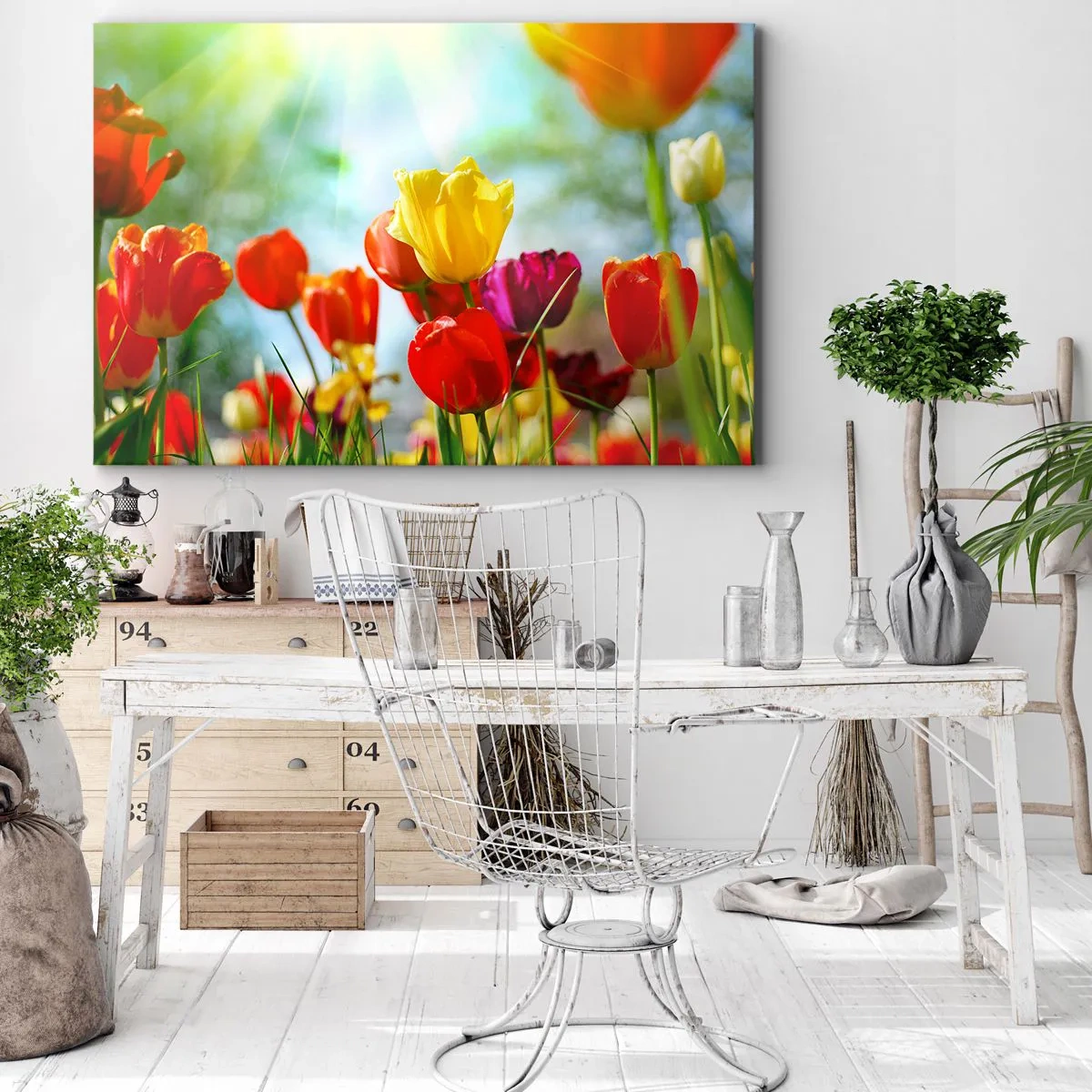 Lærredstryk - Billede på lærred - Farverige tulipaner i solskinnet - 70x50cm - Alle solens farver - Moderne vægdekoration til stue og soveværelse ARTTOR