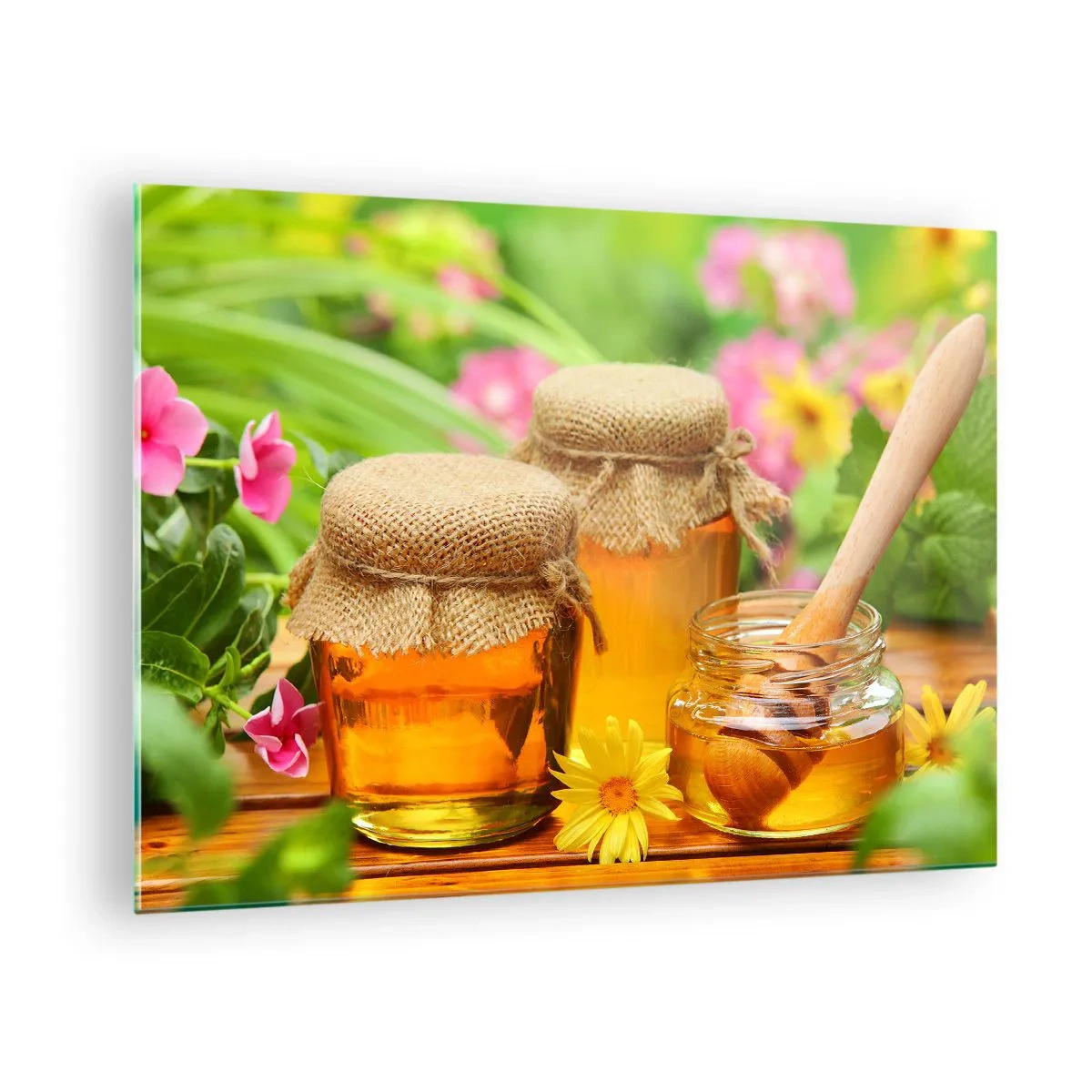 Billede på glas - Honningkrukker mod en baggrund af blomster i haven - 70x50cm - Sød og blomsteragtig - Moderne vægdekoration til stue og soveværelse ARTTOR