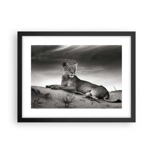 Plakat i sort ramme - Resten af ørkendronningen - 40x30 cm