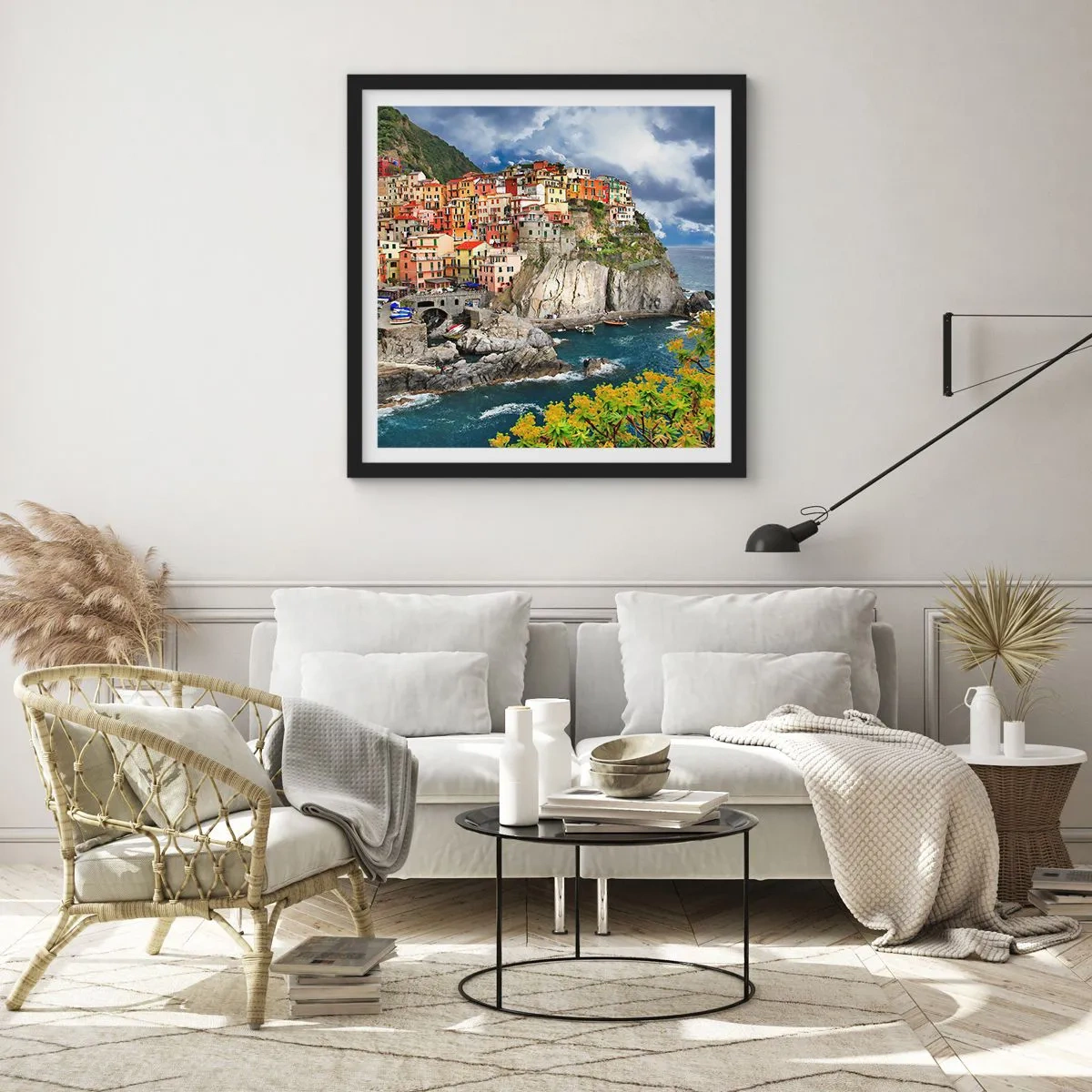 Plakat i sort ramme - En klynge klæber sig til klipperne - 40x40 cm