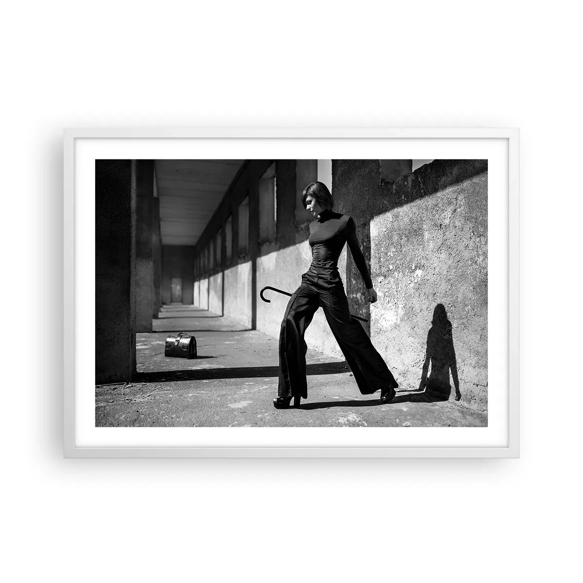 Plakat i hvid ramme - Byens elegance - 70x50 cm