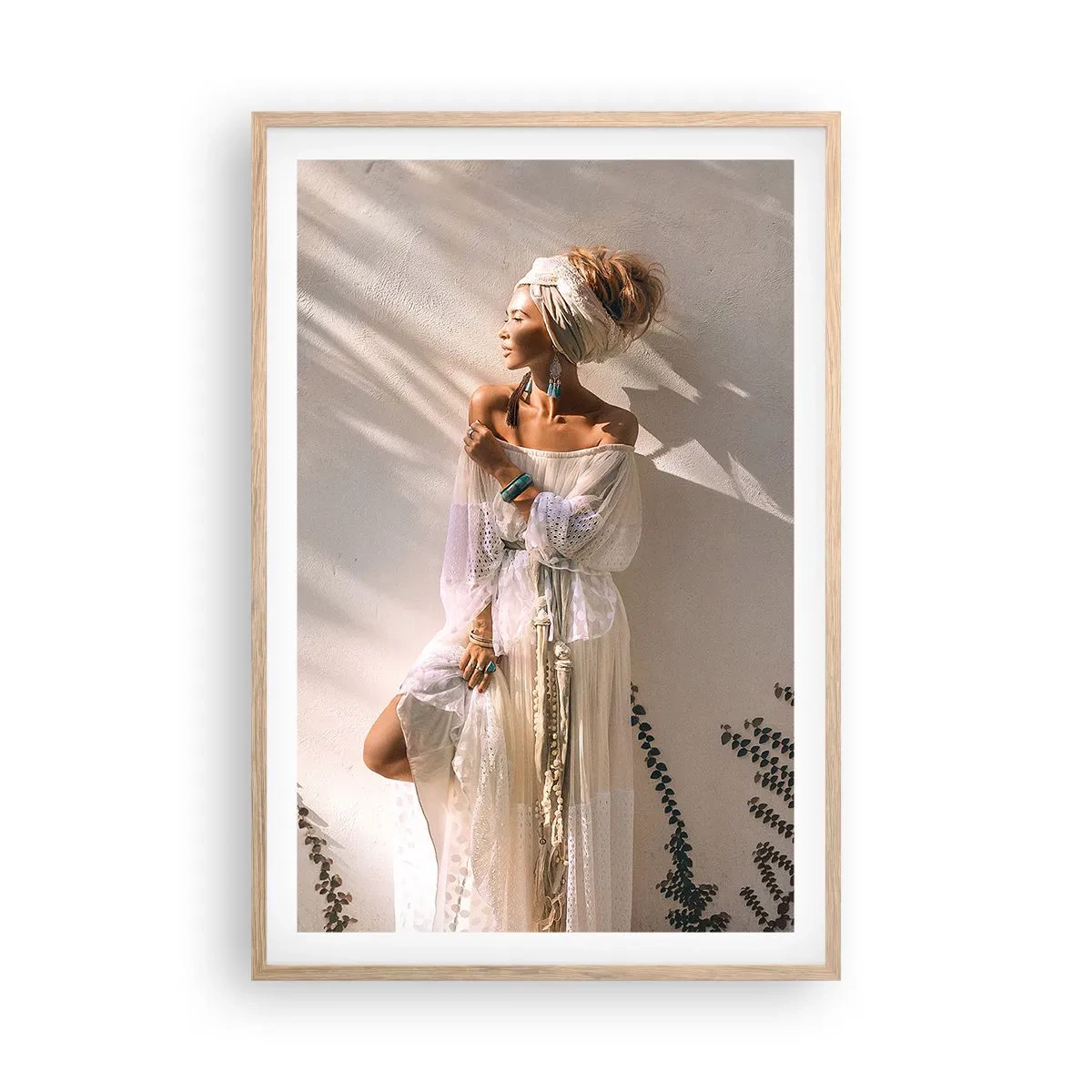 Plakat i ramme af lyst egetræ - Solen og pigen - 61x91 cm