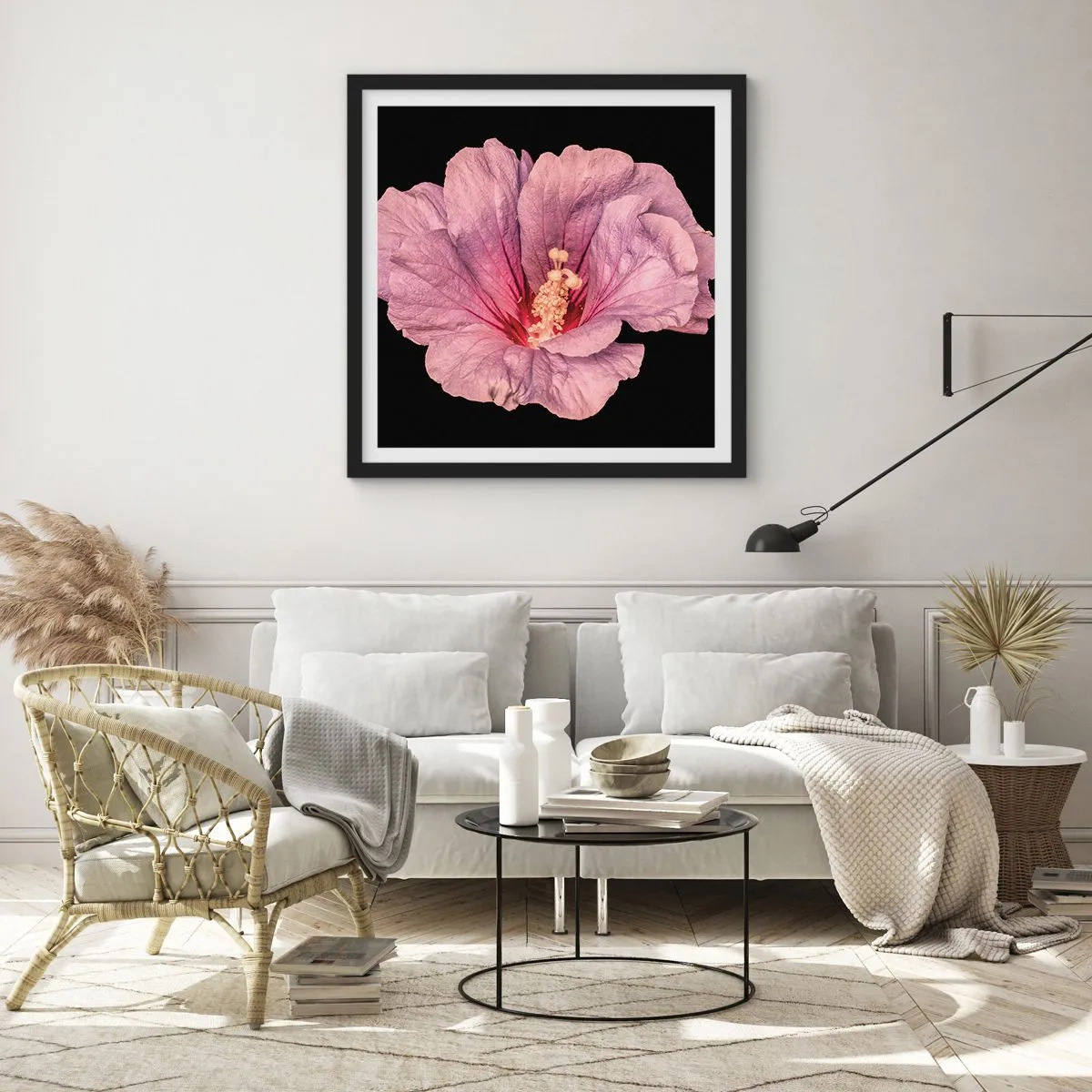 Plakat i sort ramme - Lige i hjertet - 30x30 cm