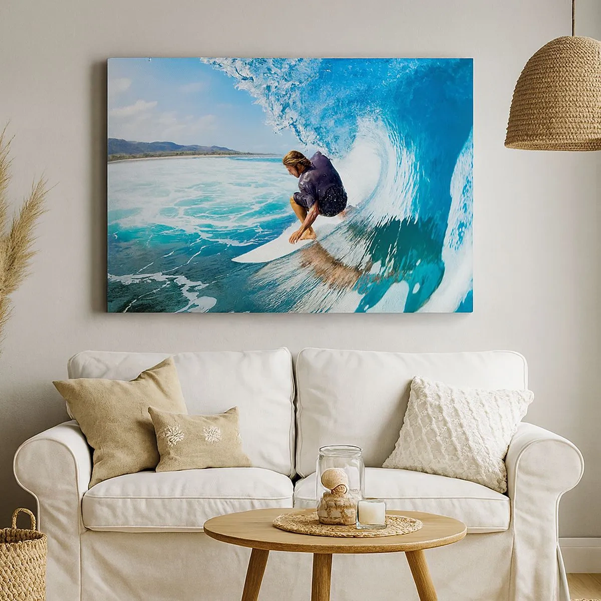 Lærredstryk - Billede på lærred - En surfer i en dynamisk positur på en bølge i turkisblåt vand. - 70x50cm - Danser med bølgerne - Moderne vægdekoration til stue og soveværelse ARTTOR