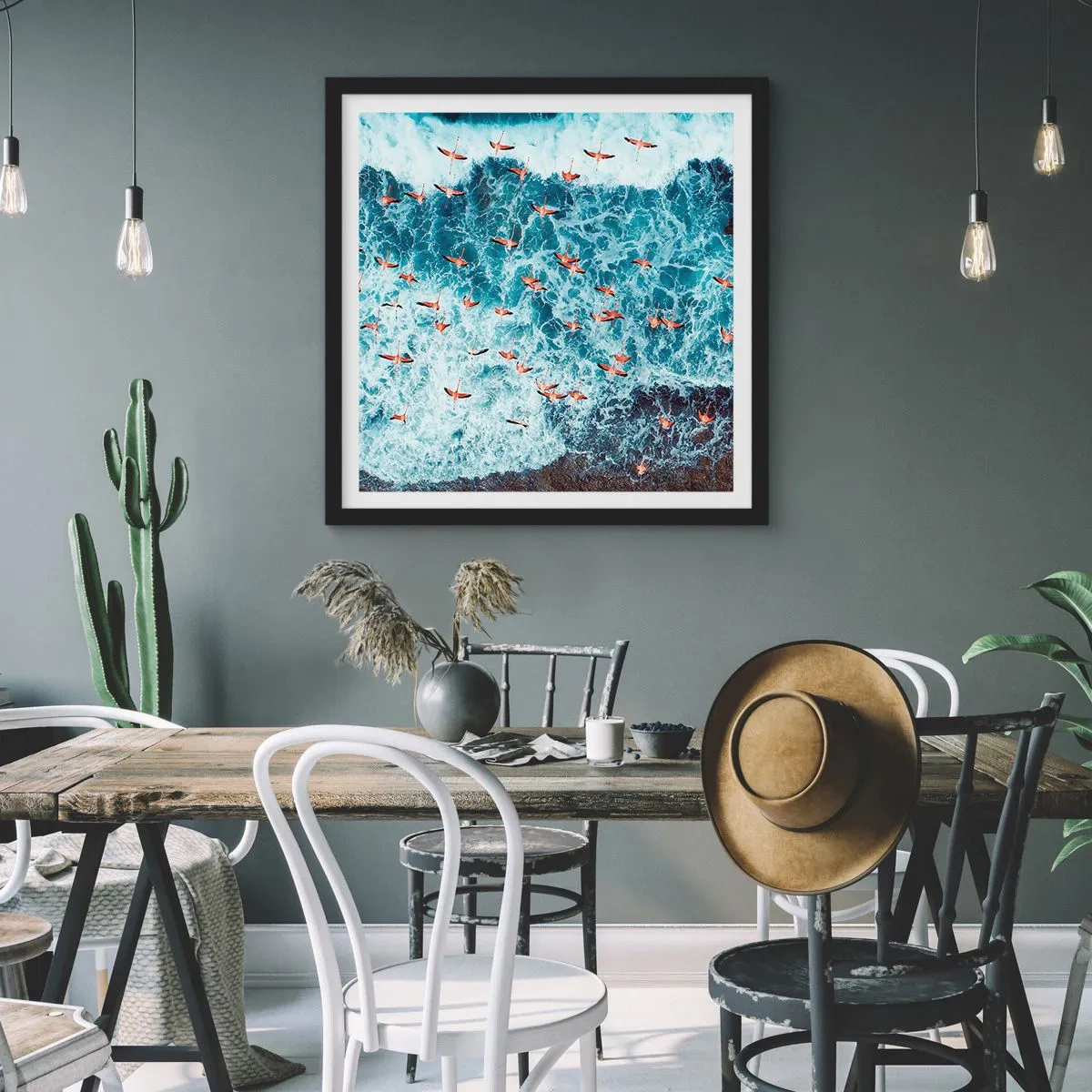 Plakat i sort ramme - Parade ved havet - 40x40 cm