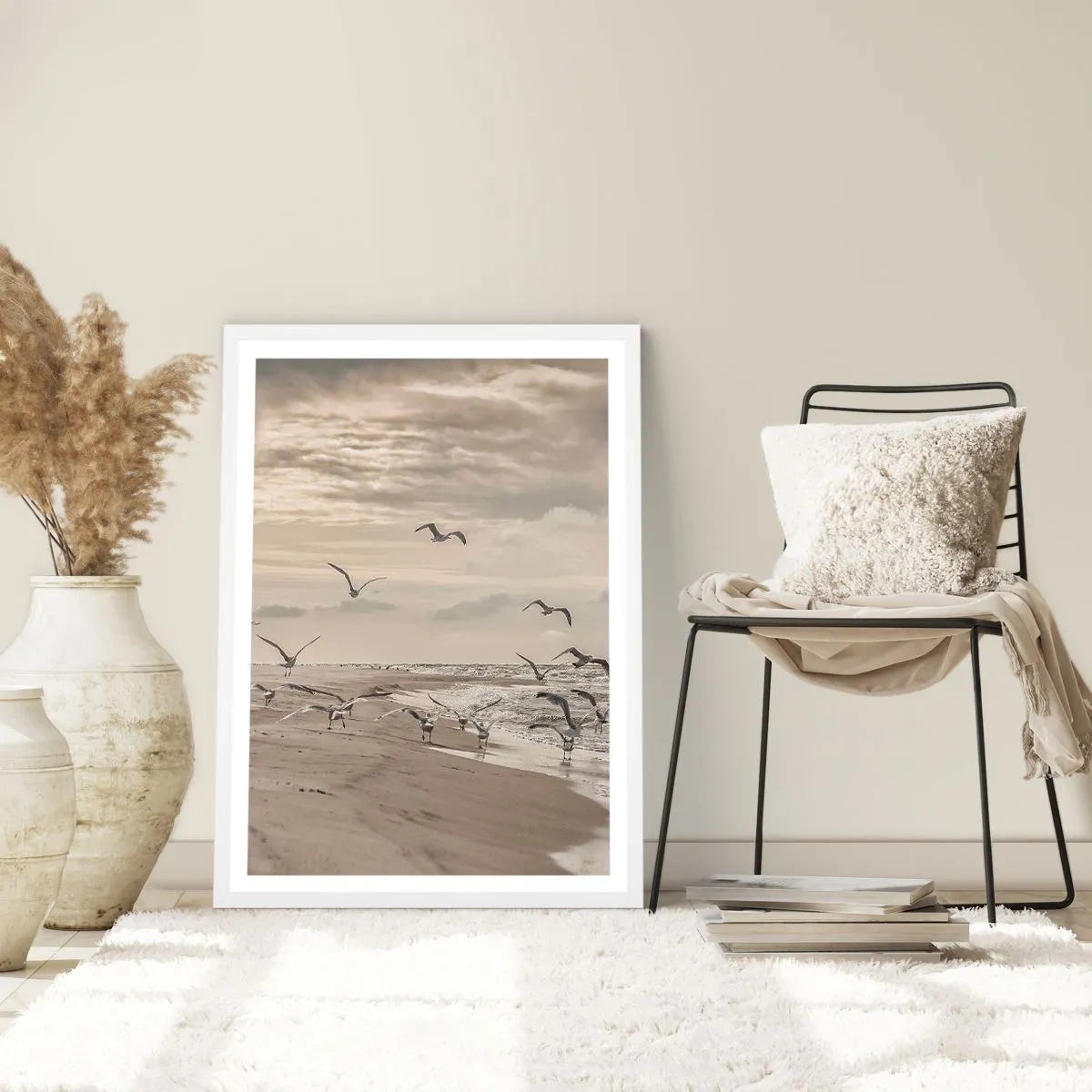 Plakat i hvid ramme - Havet brummer, fuglene synger - 61x91 cm