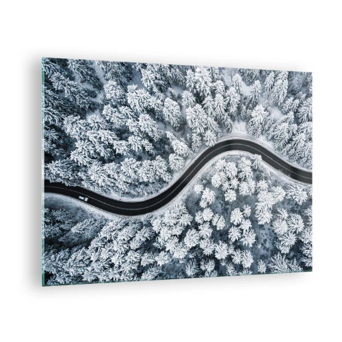 Billede på glas - En snoet vej gennem en vinterskov set fra en drone - 70x50cm - Gennem en vinterskov - Moderne vægdekoration til stue og soveværelse ARTTOR