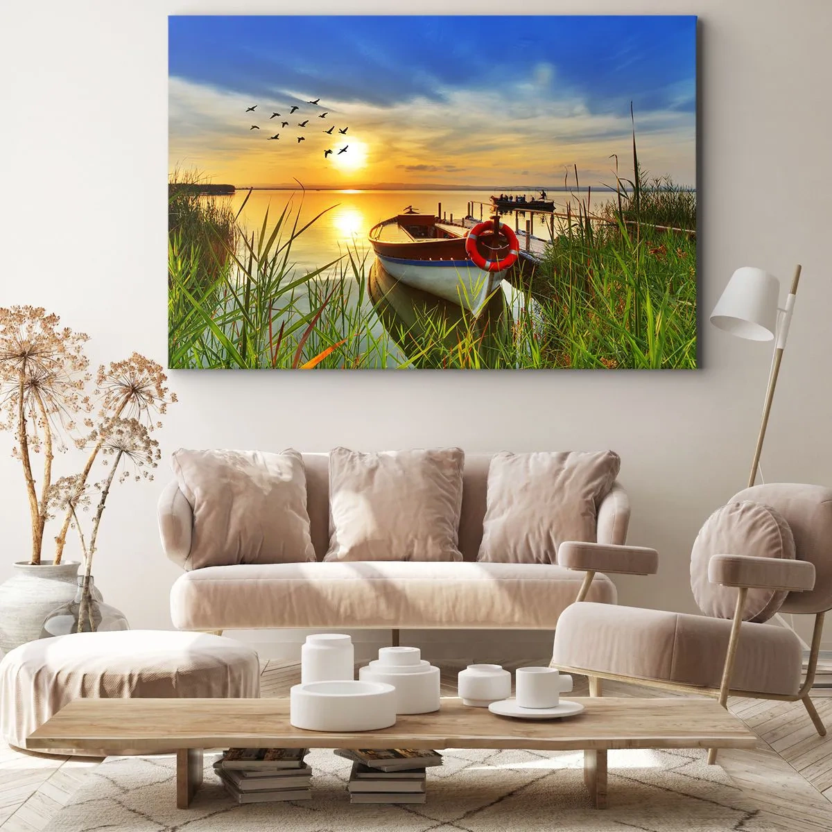 Lærredstryk - Billede på lærred - En båd på bredden af en sø ved solnedgang - 70x50cm - Skarverne er allerede på vej væk - Moderne vægdekoration til stue og soveværelse ARTTOR