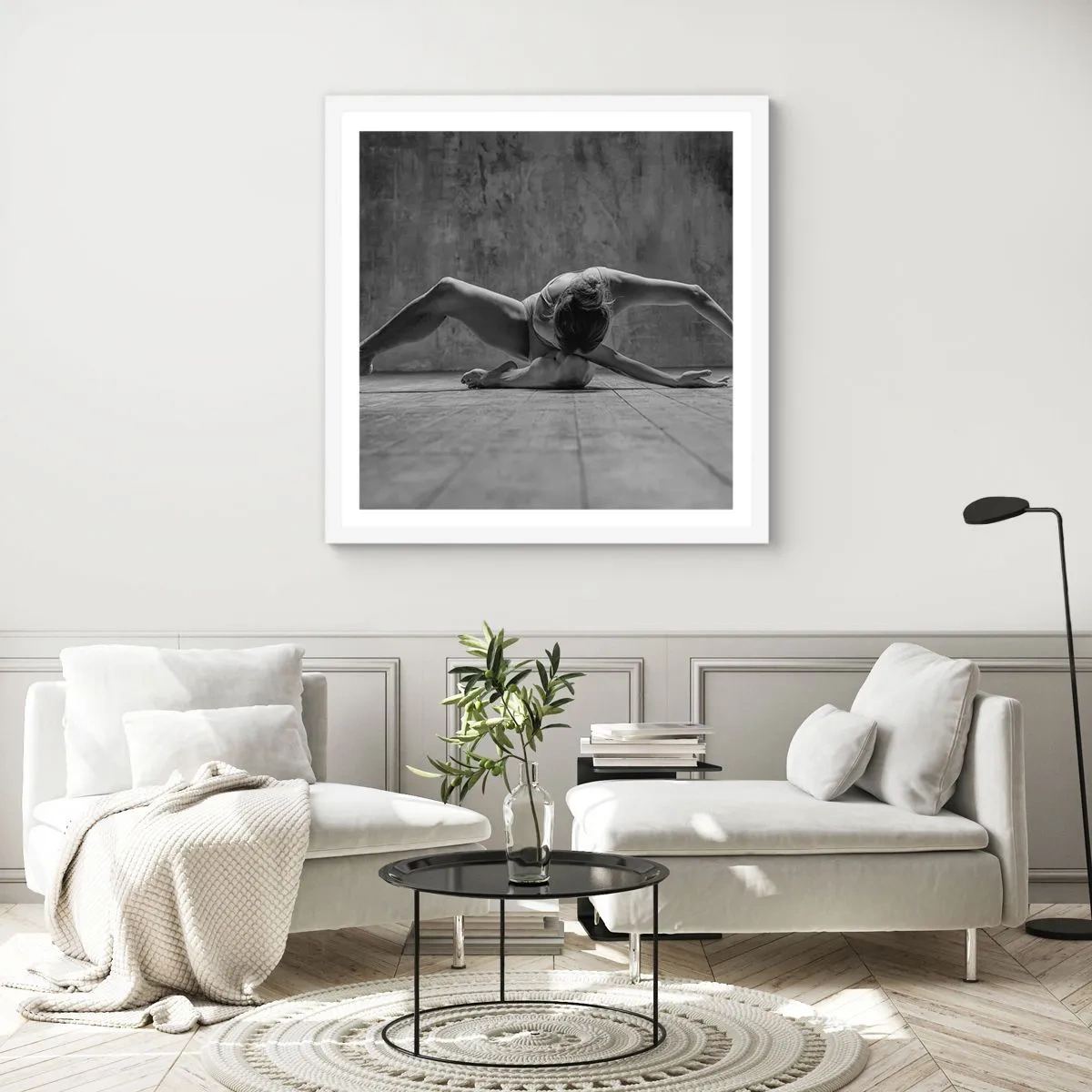 Plakat i hvid ramme - Symmetri fundet - 40x40 cm