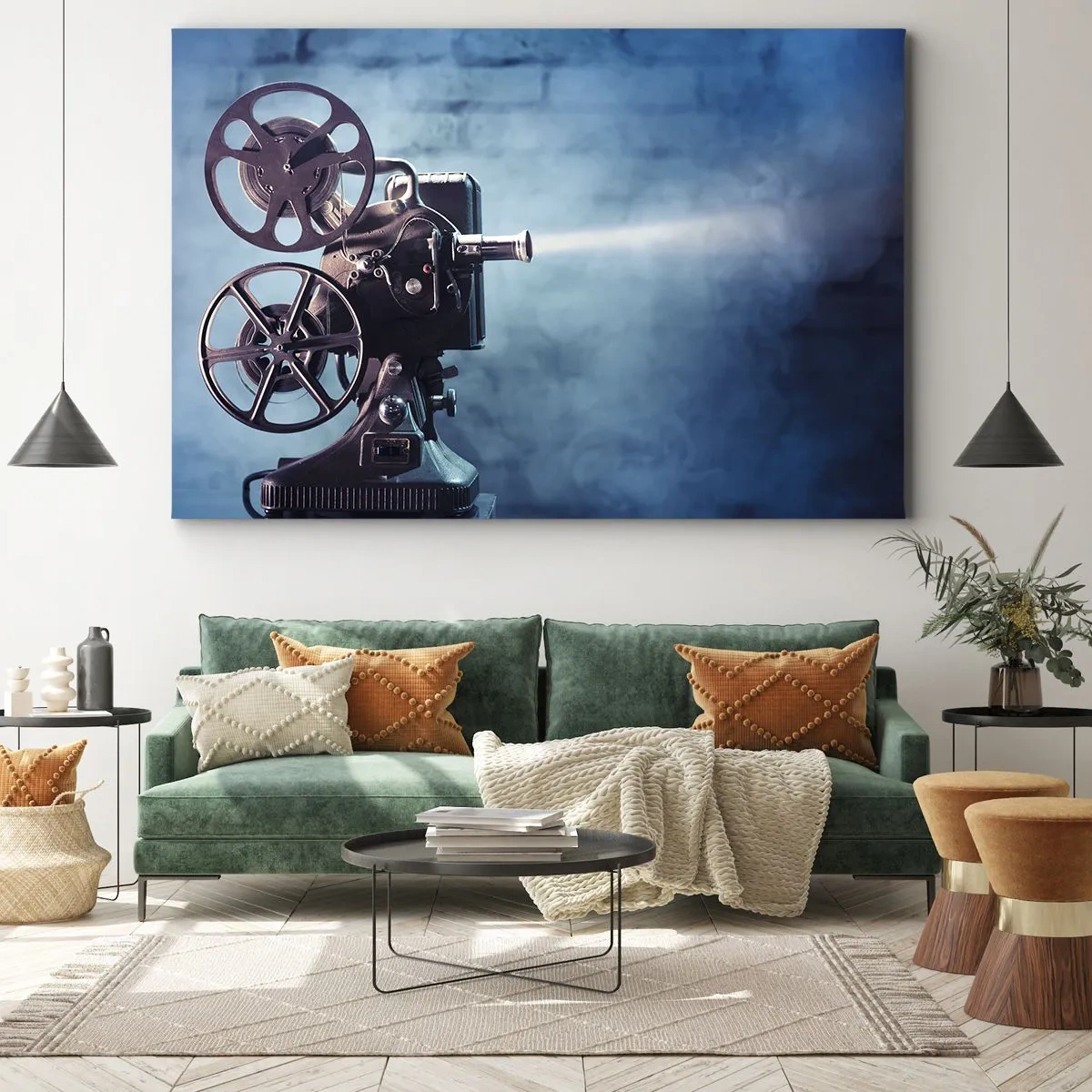 Lærredstryk - Billede på lærred - En gammel filmprojektor kaster lys mod en blå baggrund - 70x50cm - I en gammel biograf - Moderne vægdekoration til stue og soveværelse ARTTOR
