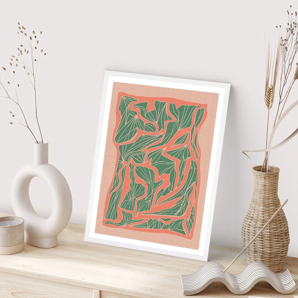 Plakat i hvid ramme - En kamp mellem koral og grøn - 40x50 cm