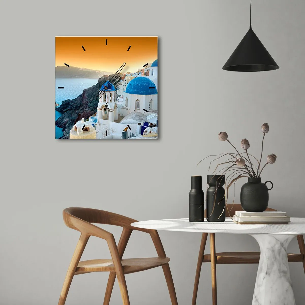 Vægur, Uret - Santorini - omfavnet af klipperne - 40x40 cm