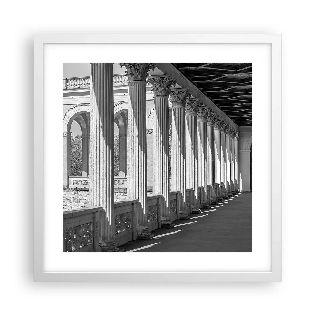 Plakat i hvid ramme - Solrig arkade - 40x40 cm