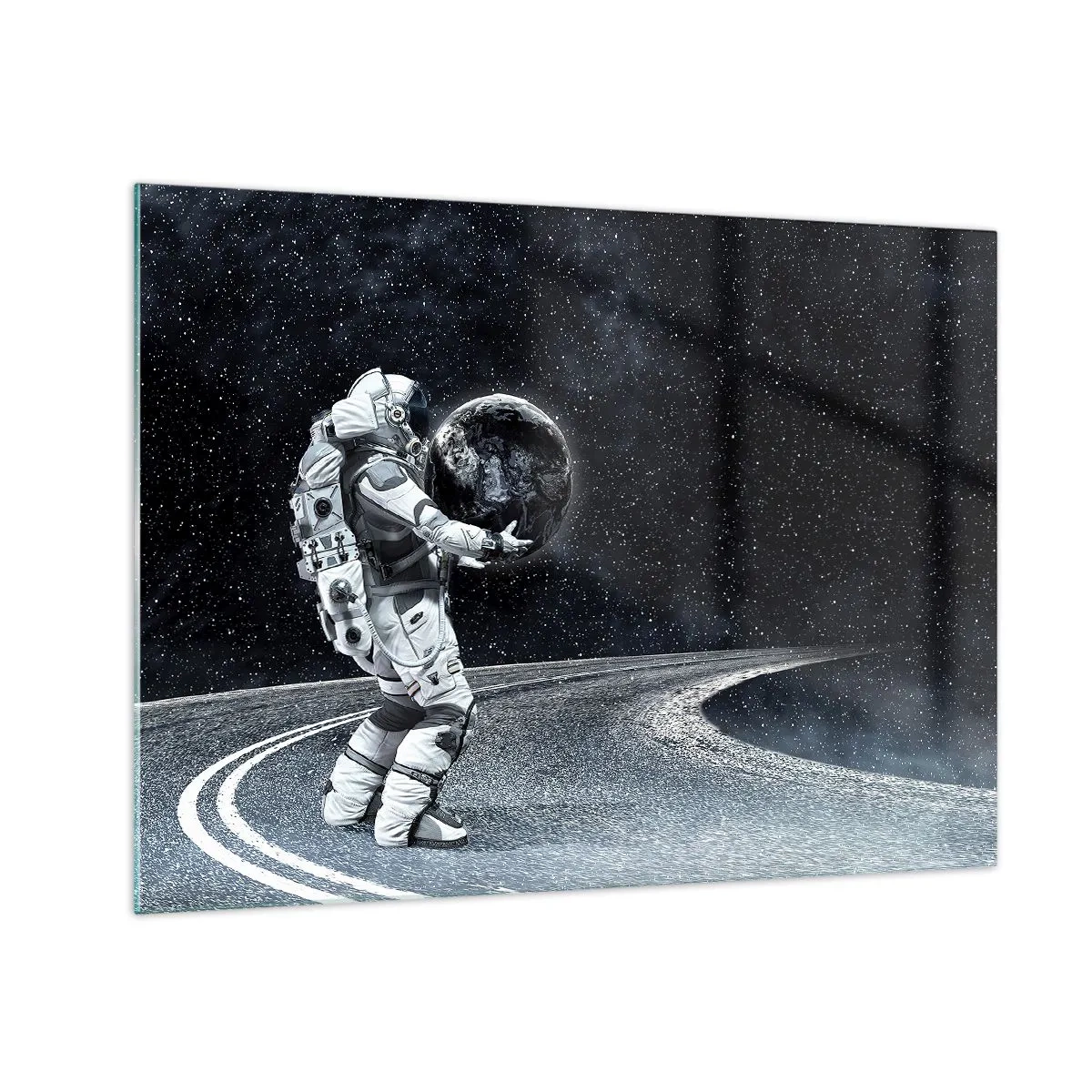 Billede på glas - En astronaut, der bærer Jorden på sin vej gennem universet - 70x50cm - På Mælkevejen - Moderne vægdekoration til stue og soveværelse ARTTOR