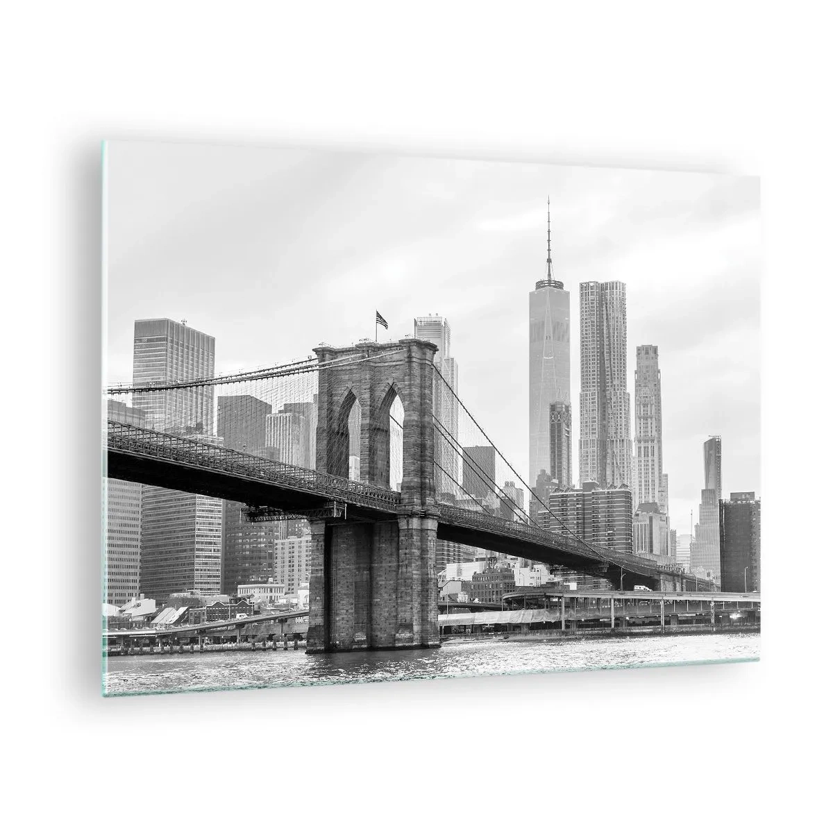 Billede på glas - Sort-hvidt foto af en bro og bybillede - 70x50cm - New York stemning - Moderne vægdekoration til stue og soveværelse ARTTOR