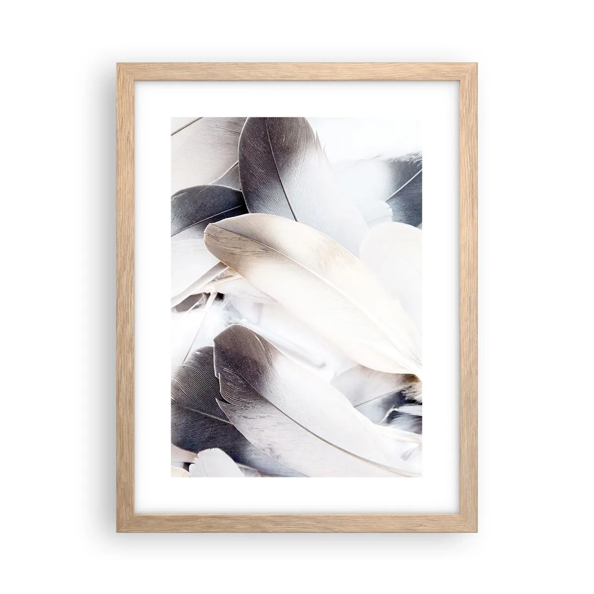 Plakat i ramme af lyst egetræ - Næsten engleagtig - 30x40 cm