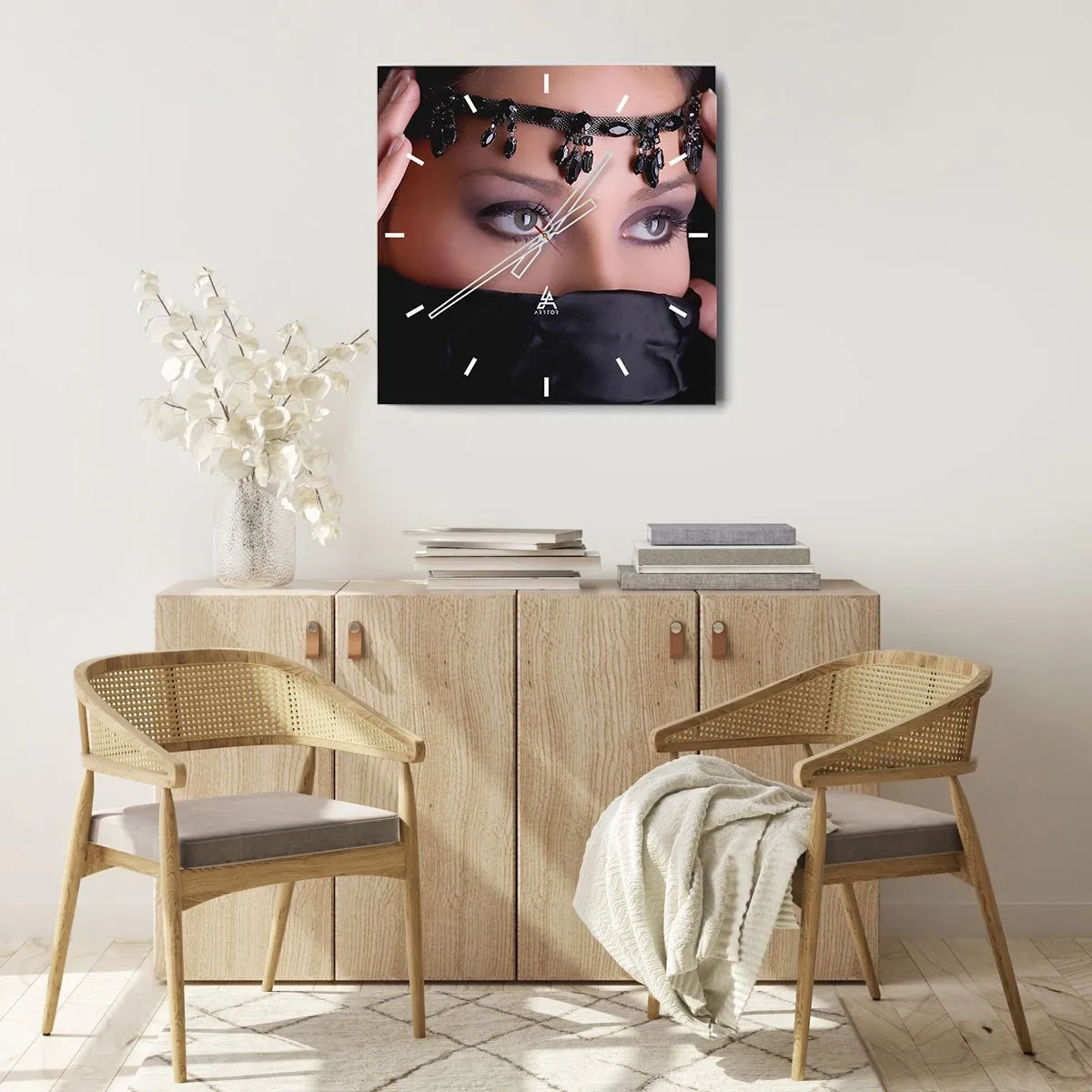 Vægur, Uret - Orientalsk fristende mysterium - 30x30 cm