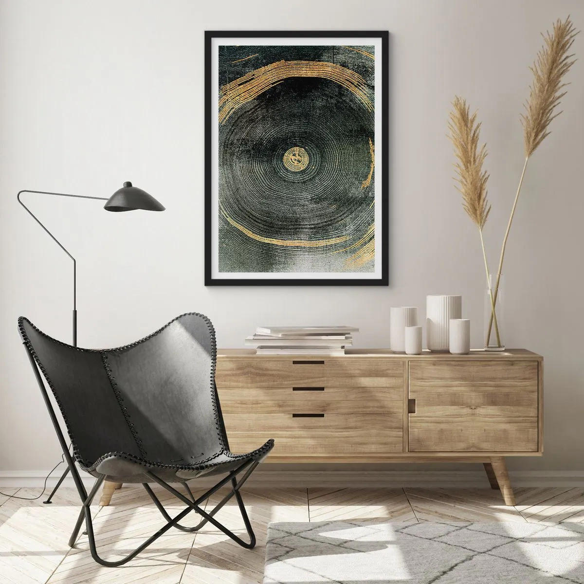 Plakat i sort ramme - Abstrakt træåring i guld- og sorte toner - 50x70cm - Forandring og varighed - Moderne vægdekoration til stue og soveværelse ARTTOR