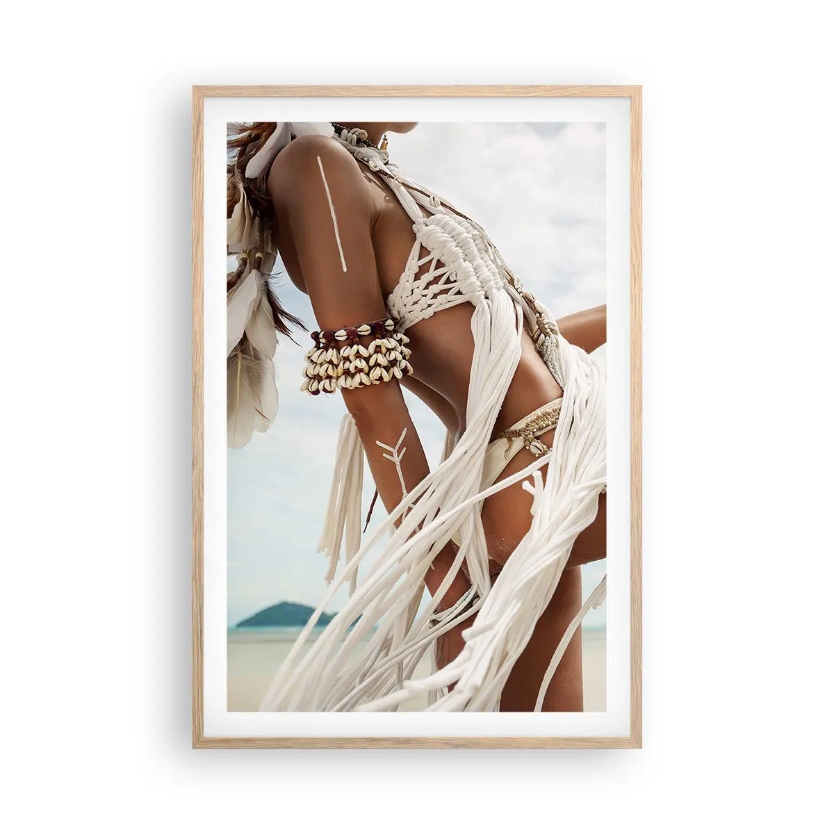 Plakat i ramme af lyst egetræ - Præstinde af solen - 61x91 cm