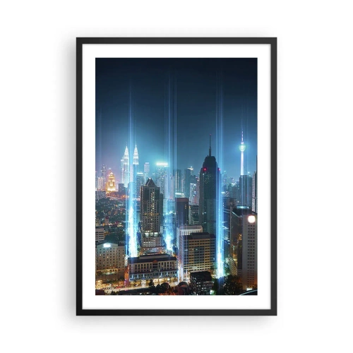 Plakat i sort ramme - Natlandskab af byens centrum med skyskrabere - 50x70cm - Berlin til himlen - Moderne vægdekoration til stue og soveværelse ARTTOR