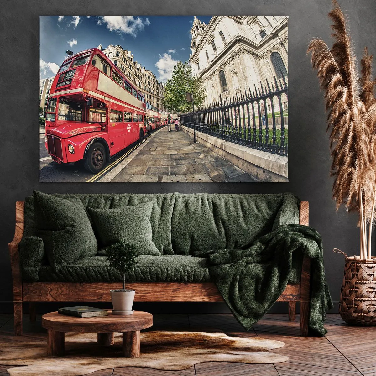 Lærredstryk - Billede på lærred - Gade i London i grå og rødt - 120x80 cm