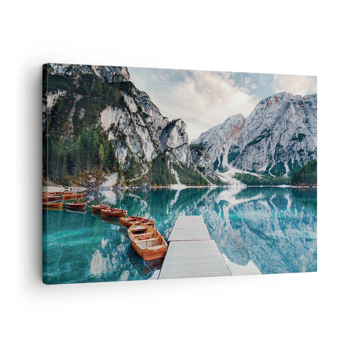 Lærredstryk - Billede på lærred - En sø med både omgivet af bjerge - 70x50cm - Vi vil vise dig skønheden - Moderne vægdekoration til stue og soveværelse ARTTOR